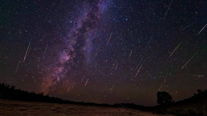 На Землю впаде  інтенсивний метеорний дощ