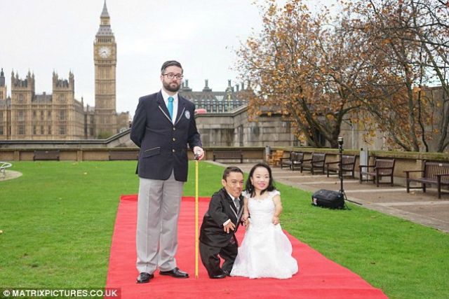 Найменша у світі пара одружилася: з'явилися фото
 - фото 119731