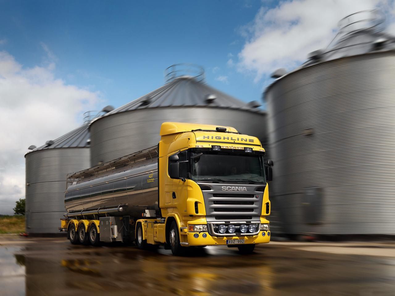 В Мозамбіку вибухнув бензовоз: 73 жертви