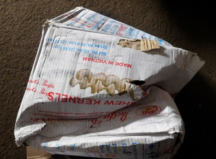 Київські зловмисники вкрали дві тонни горіхів кеш'ю