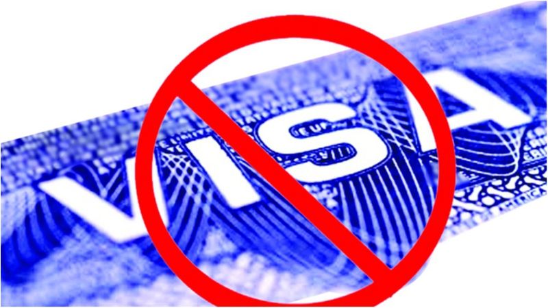 Названо країни, які блокують український безвіз