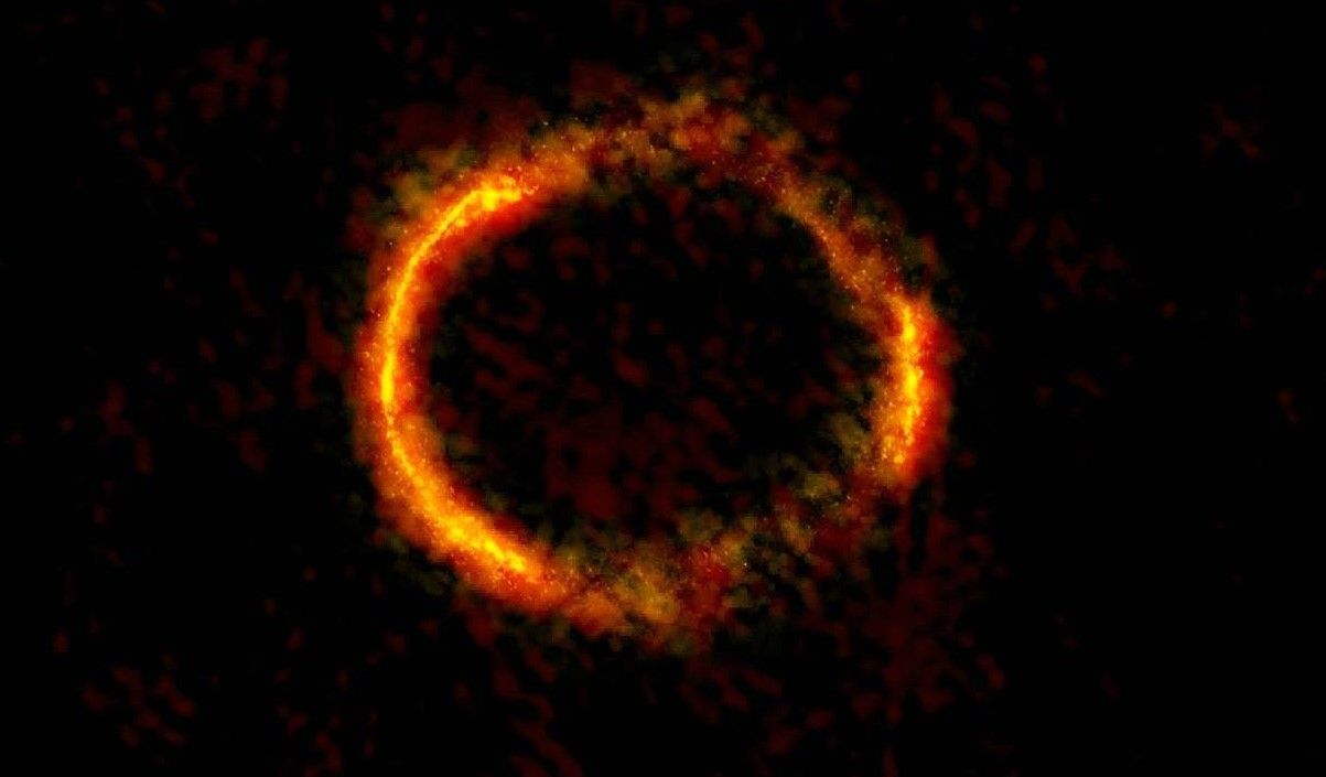 У небі над Індією зафіксували НЛО: з'явилося відео