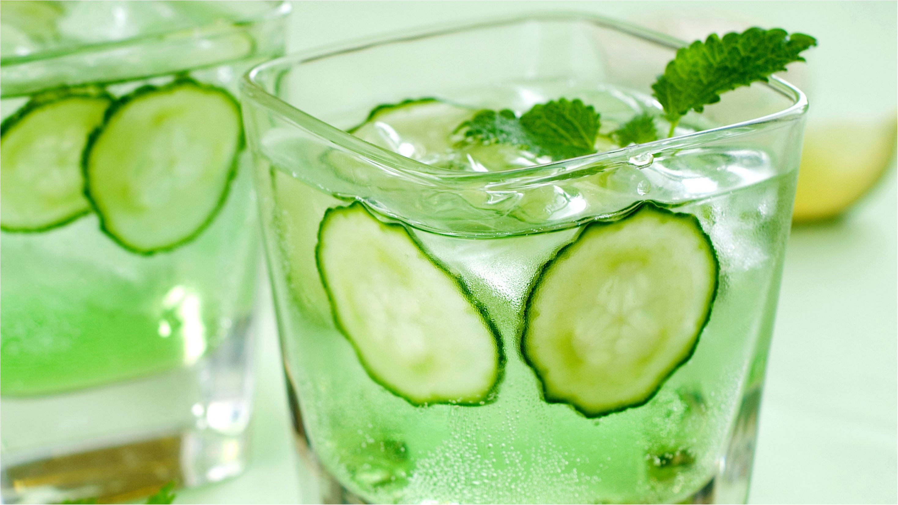 Названо простий і дешевий напій для оздоровлення