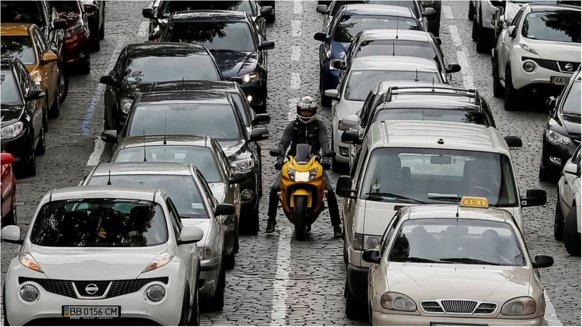 Імпорт легкових авто до України зріс на третину