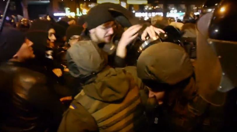 Сутички на Майдані у Києві: з'явилося відео
