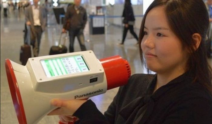 Panasonic створила рупор-перекладач