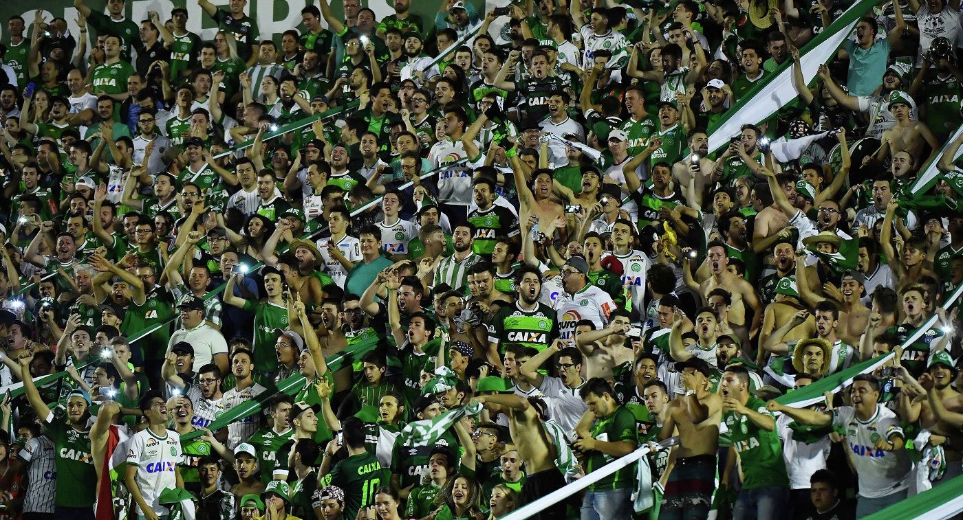 Провідні футбольні клуби Бразилії готові віддати "Шапекоенсе" своїх гравців