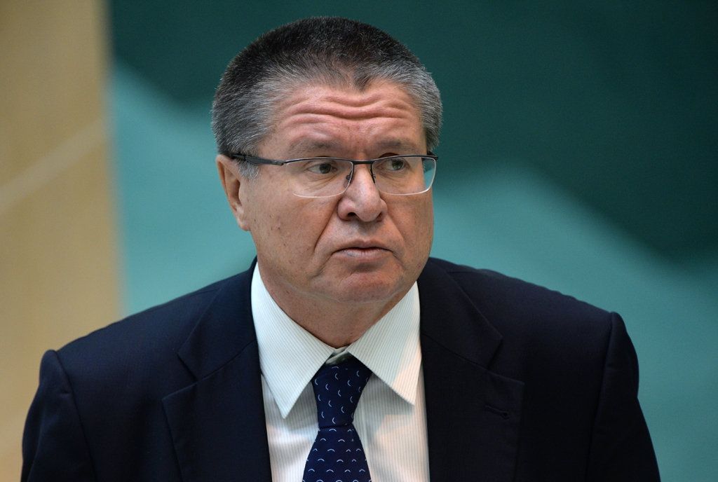 Суд заборонив Улюкаєву спілкуватись з журналістами