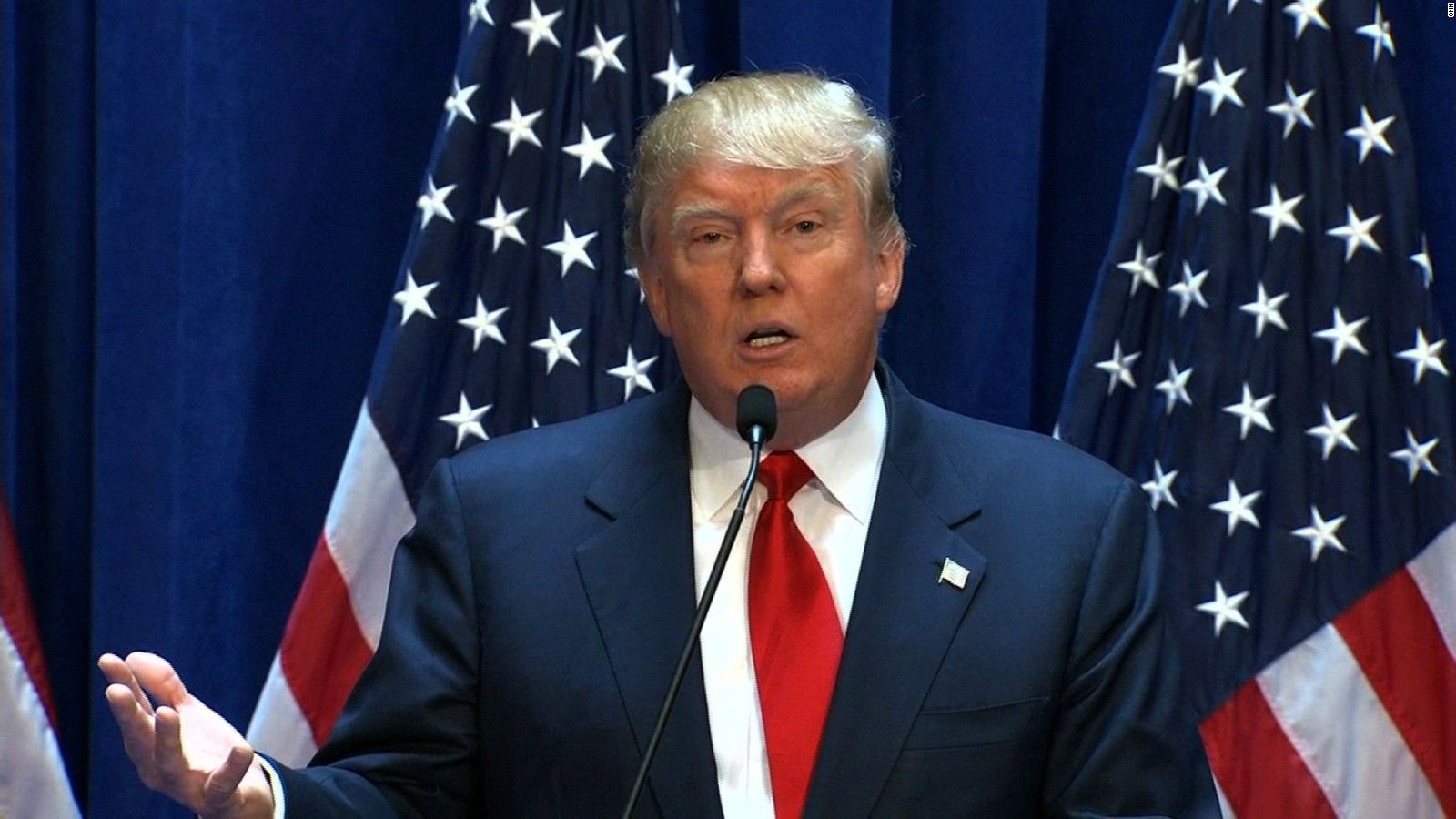 Глава фракції у Європарламенті назвав Трампа клоуном