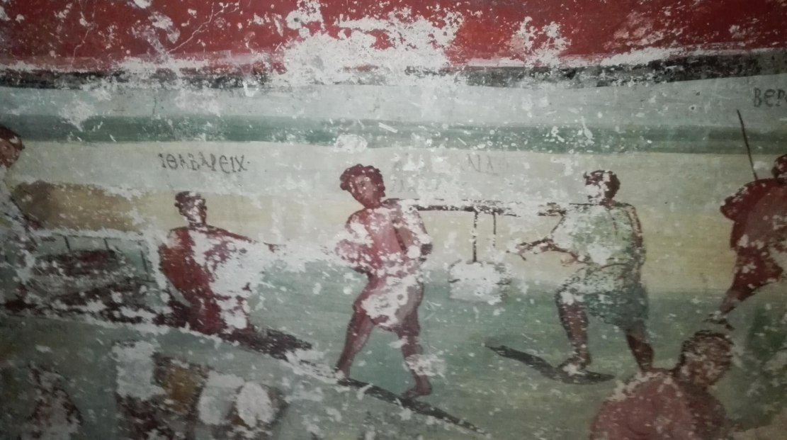 Науковці знайшли стародавню гробницю з унікальними фресками