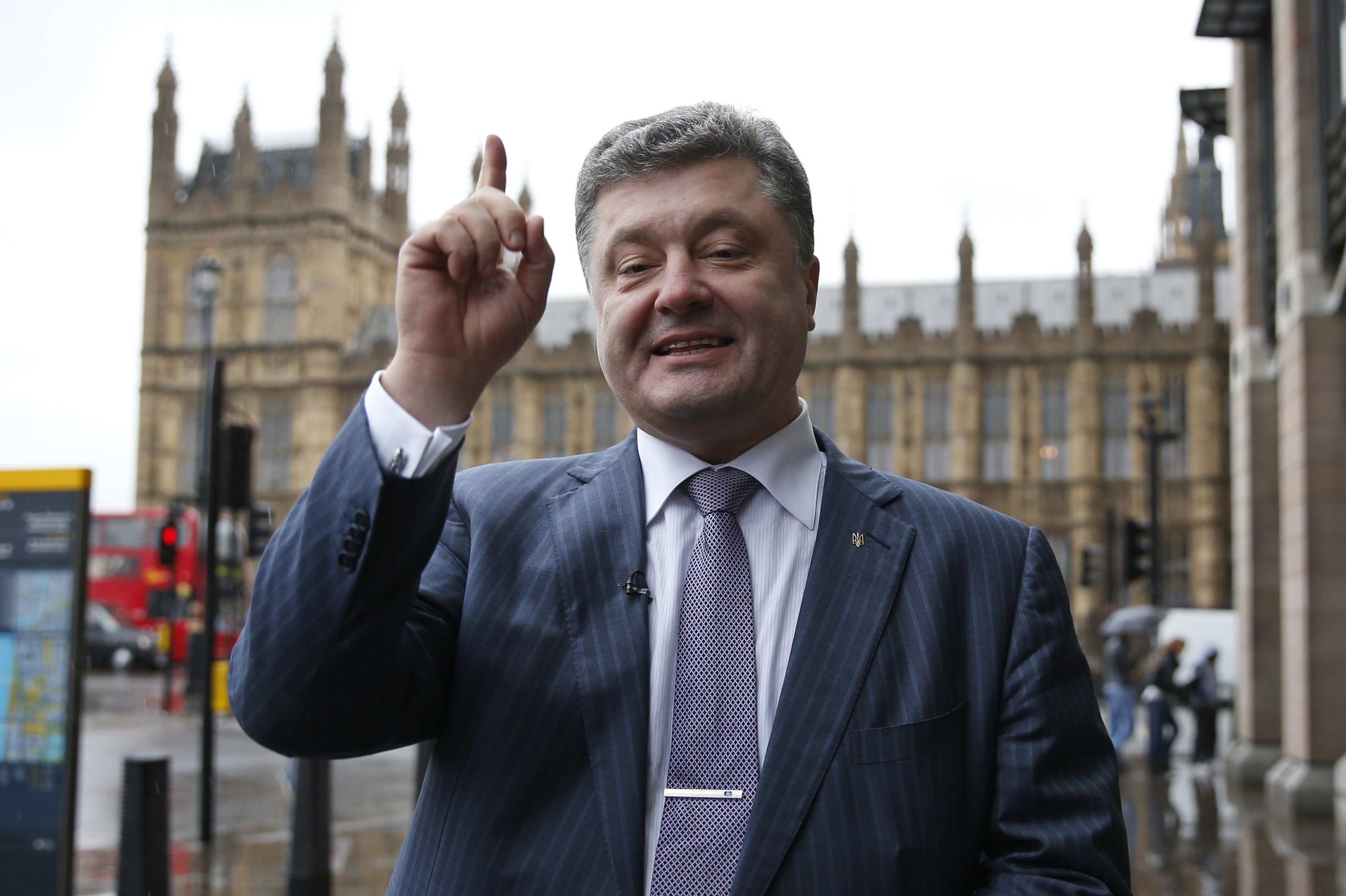 Порошенко подякував Канаді за лікування постраждалих від російської агресії