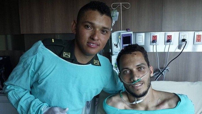 Захисник Шапекоенсе Нето зробив перші кроки після авіакатастрофи