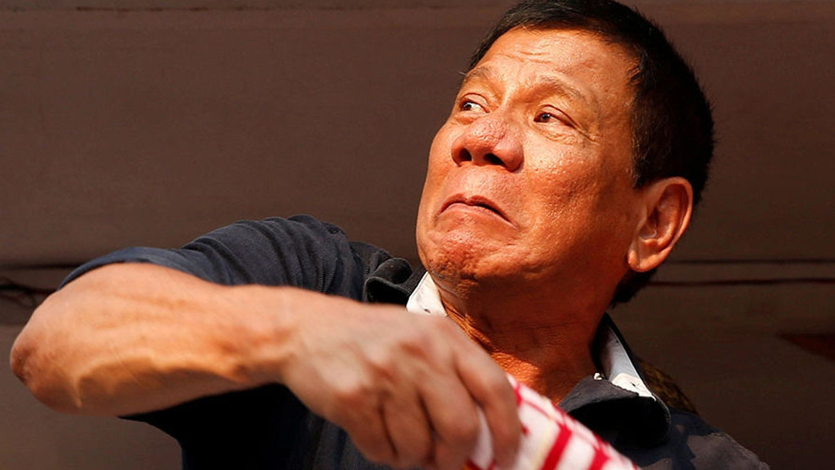 Президент Філіппін заявив, що особисто вбивав підозрюваних у злочинах - фото 1