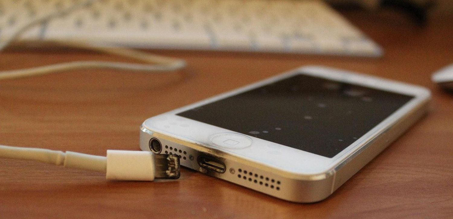 Вчені з'ясували, чому вибухають акумулятори в смартфонах