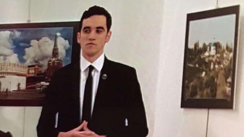 Нападника на російського посла вбили