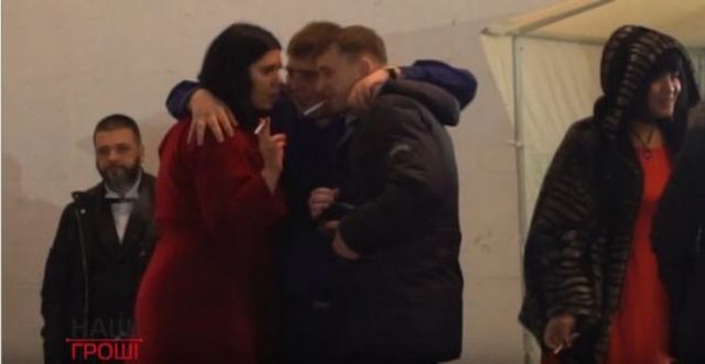 Іронія дня: На Януковича сваряться сусіди - фото 129967