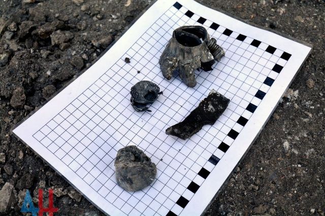 Донецьк потрапив під сильний обстріл: моторошні фото- фото 125032