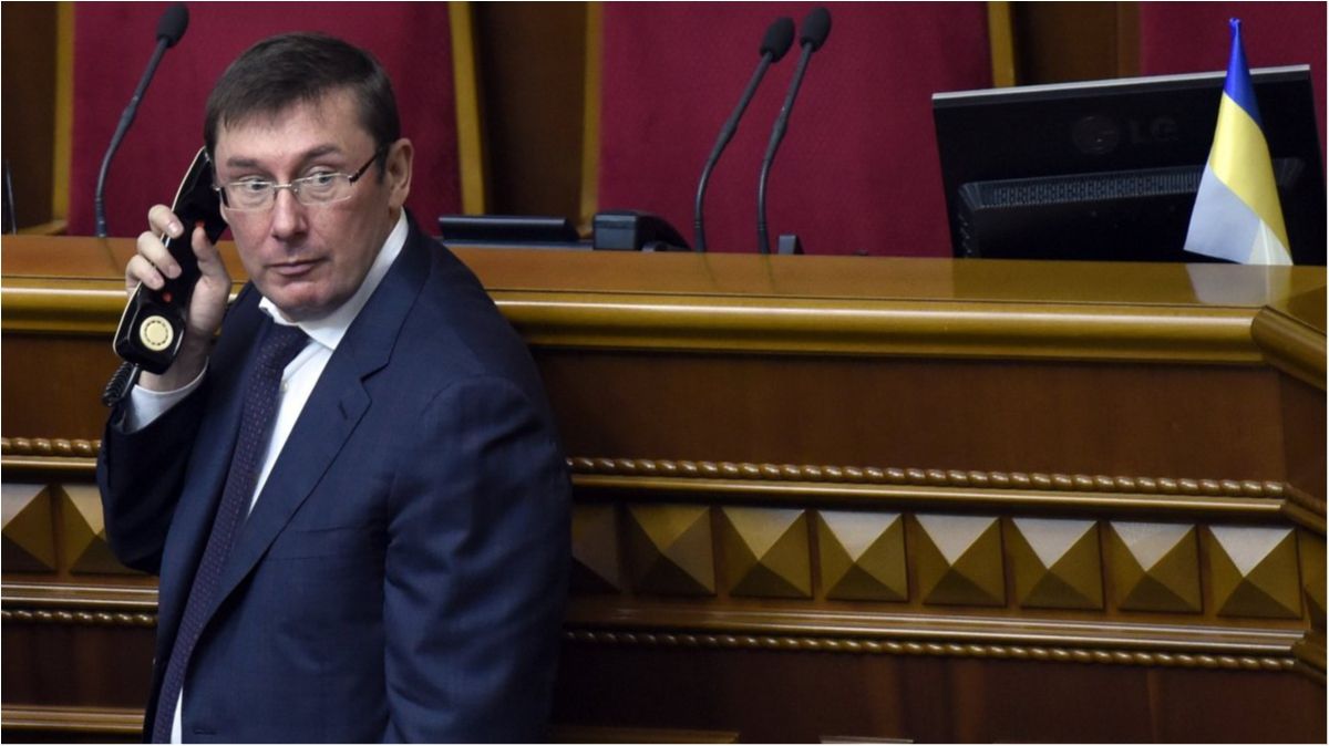 Іронія дня: Луценко "неправославно" лається