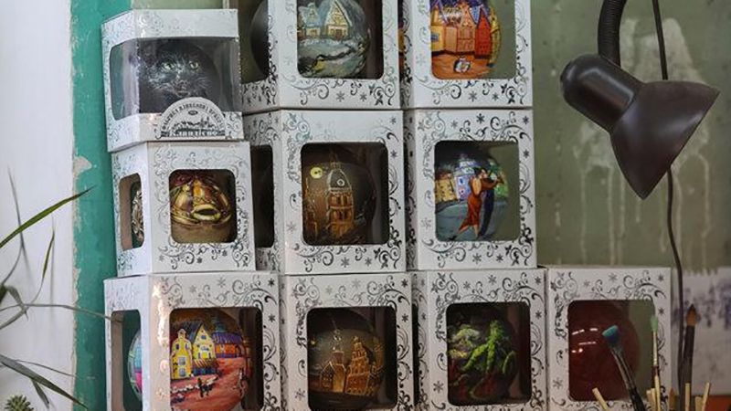 Ялинкові прикраси - фото 1