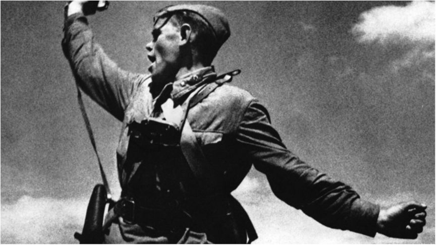 Боєць АТО відтворив легендарний знімок Другої світової: фотофакт