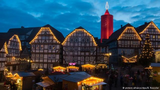 Як Німеччина розважається в передріздвяну пору: фоторепортаж- фото 127029