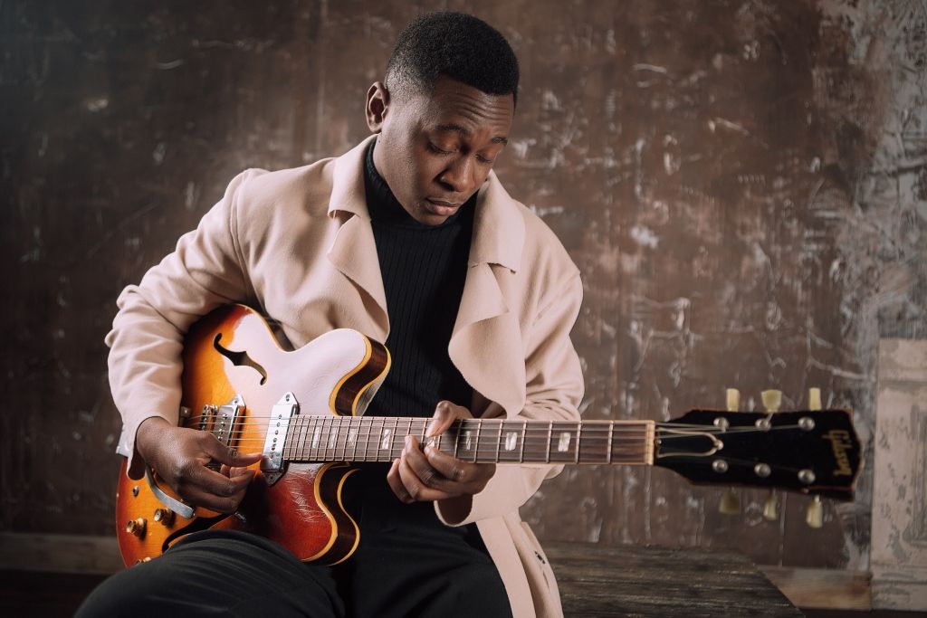 Підопічний Вакарчука показав перший ефектний кліп