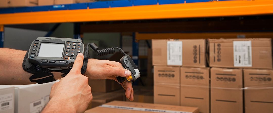 Під тиском громадськості законопроект про митний ліміт 22 євро за посилку відкликали