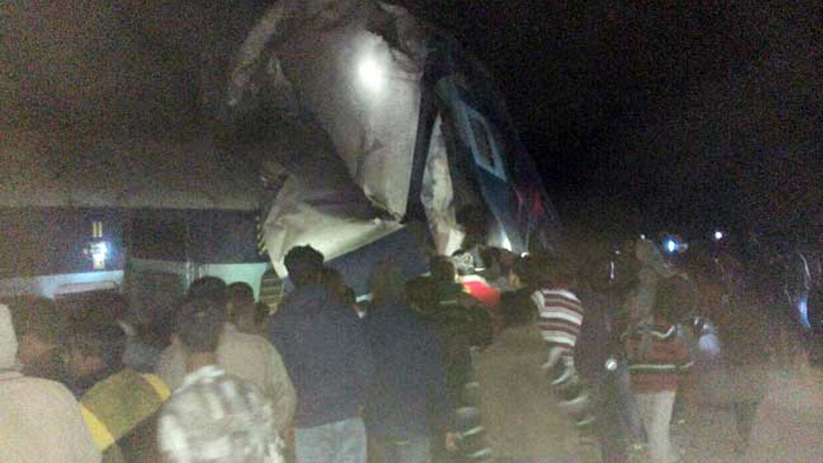 Аварія поїзда в Індії - фото 1