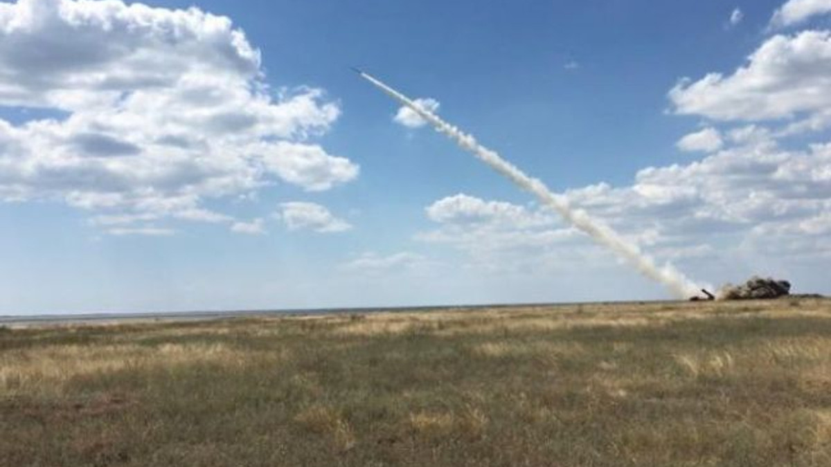 Ракетні навчання біля Криму - фото 1