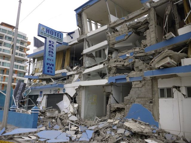 Еквадор сколихнув потужний землетрус - фото 128219