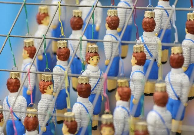 Як виготовляють українські новорічні іграшки: неймовірні фото - фото 127295