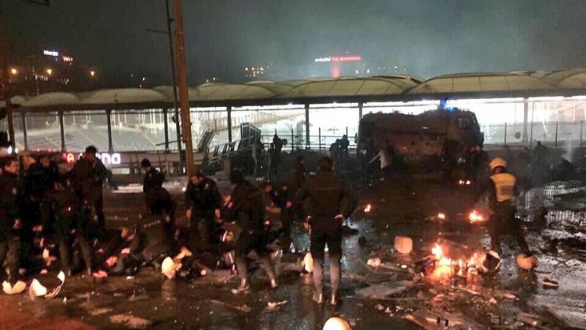 У Туреччині кількість загиблих у результаті теракту зросла - фото 1