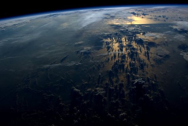 Астронавт показав найкращі фото року з космосу- фото 125258