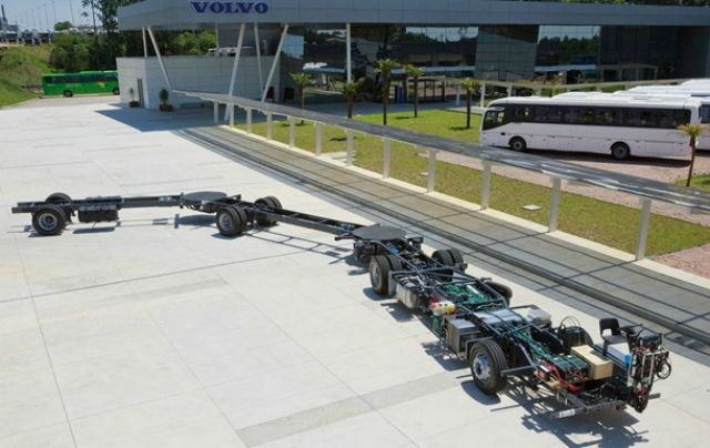 Volvo створила найбільший у світі автобус
 - фото 123134