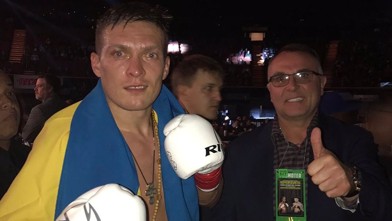 Олександр Усик після бою з Мчуну - фото 1