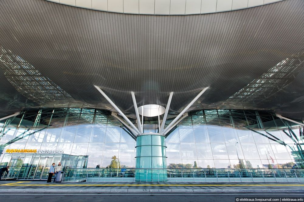 Аеропорт "Бориспіль" припинив обслуговування рейсів