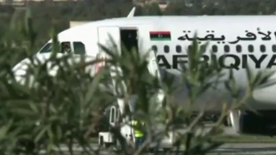 З'явилося відео звільнення заручників з літака на Мальті