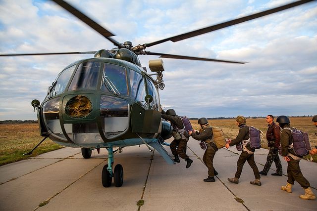 До дня ЗСУ: найпотужніші фото українських військових - фото 124297