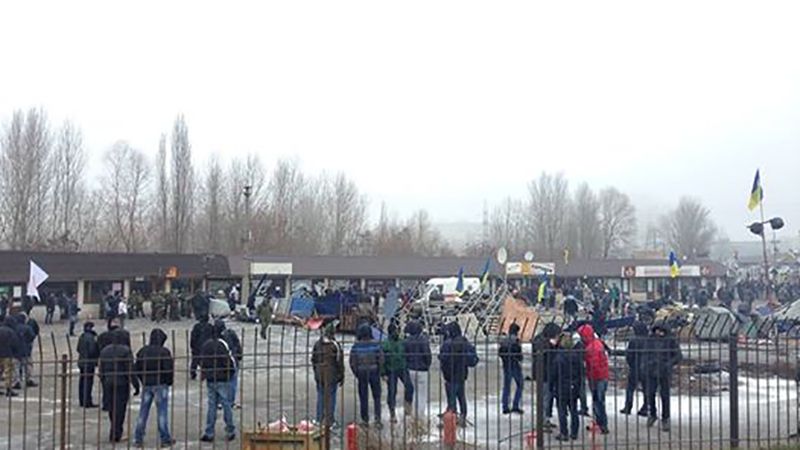 У Києві масові сутички на ринку: з’явилися фото і відео