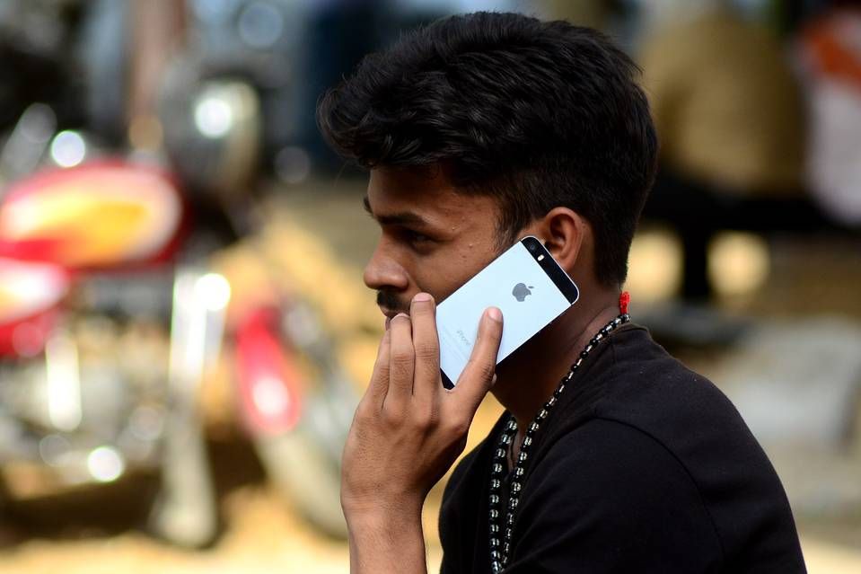 Apple хоче виготовляти iPhone в Індії