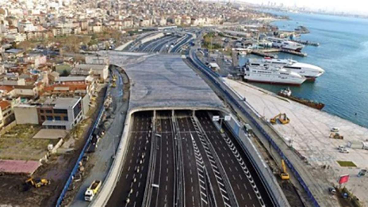 У Стамбулі відкрили перший автомобільний тунель під Босфором - фото 1