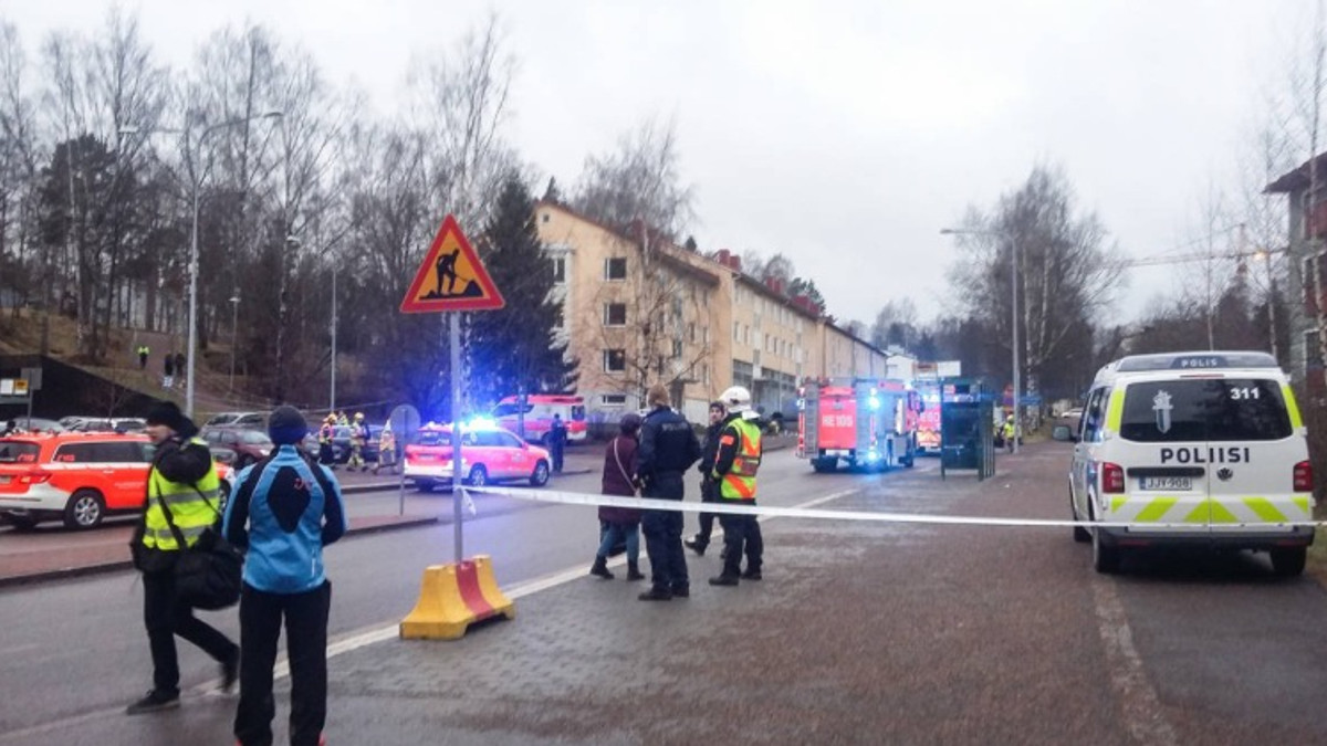 У Фінляндії автомобіль в’їхав у натовп: є постраждалі - фото 1