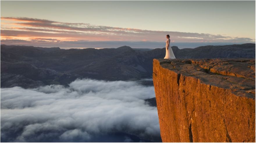 Фотограф зробив неймовірну весільну фотосесію