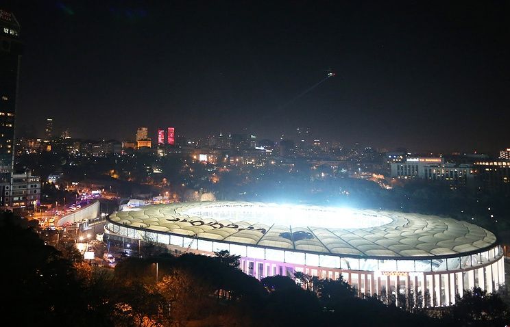 "Водафон Арена" - фото 1