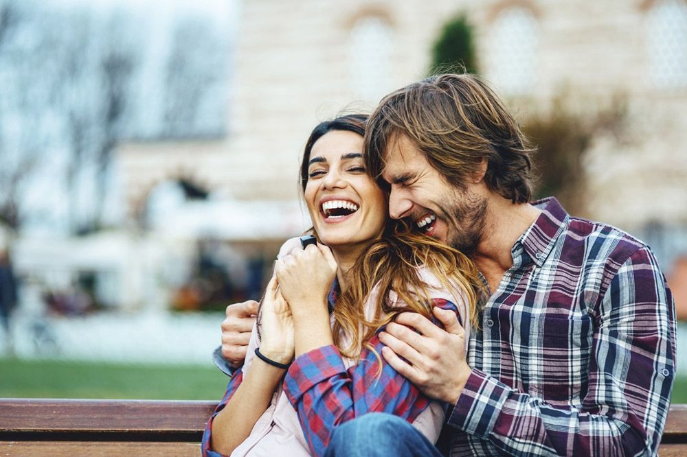 Як сміх впливає на схуднення