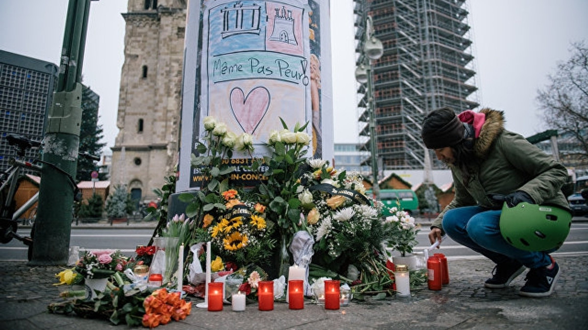 У Берліні увечері вшанують пам'ять загиблих під час теракту - фото 1