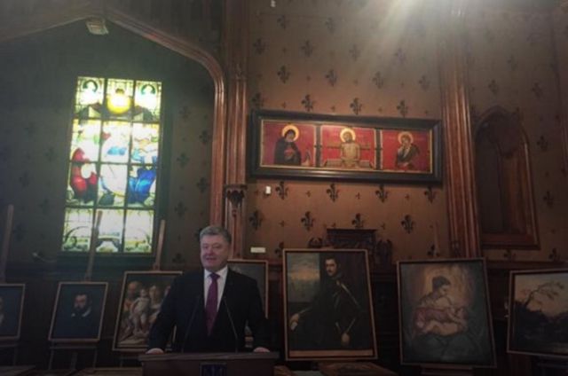 Порошенко передав в музей Італії картини, у крадіжці яких його звинуватили