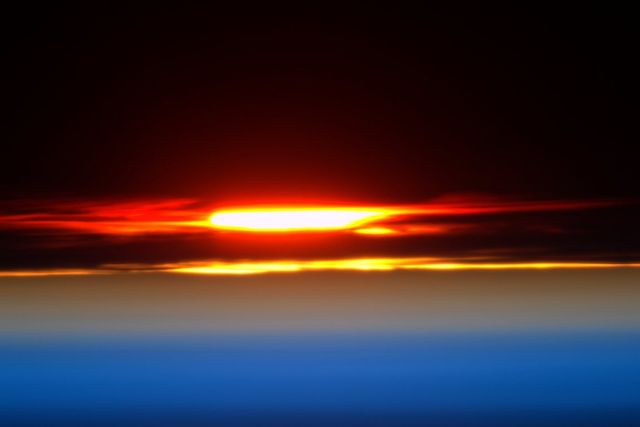 Як виглядає Земля з космосу: найкращі фото - фото 128718