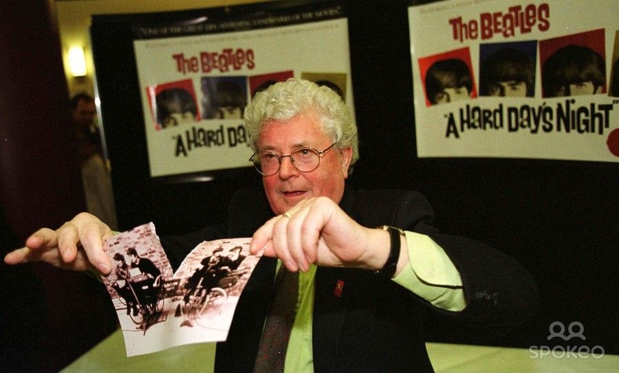 Помер перший менеджер гурту The Beatles