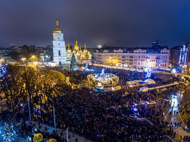 Передріздвяний Київ з висоти пташиного польоту - фото 128328